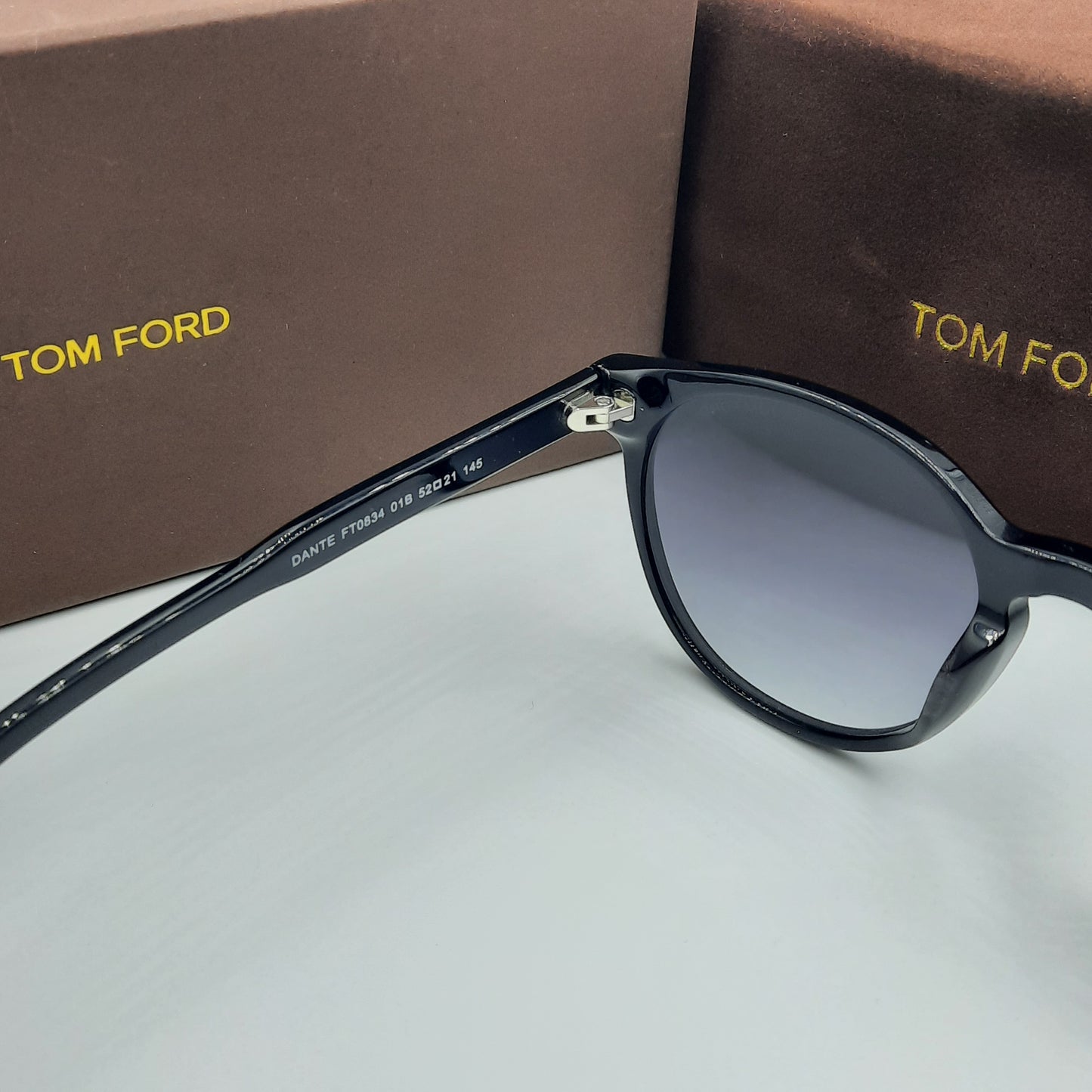 Solaires: TOM FORD FT0834 DANTE noir doré degradé