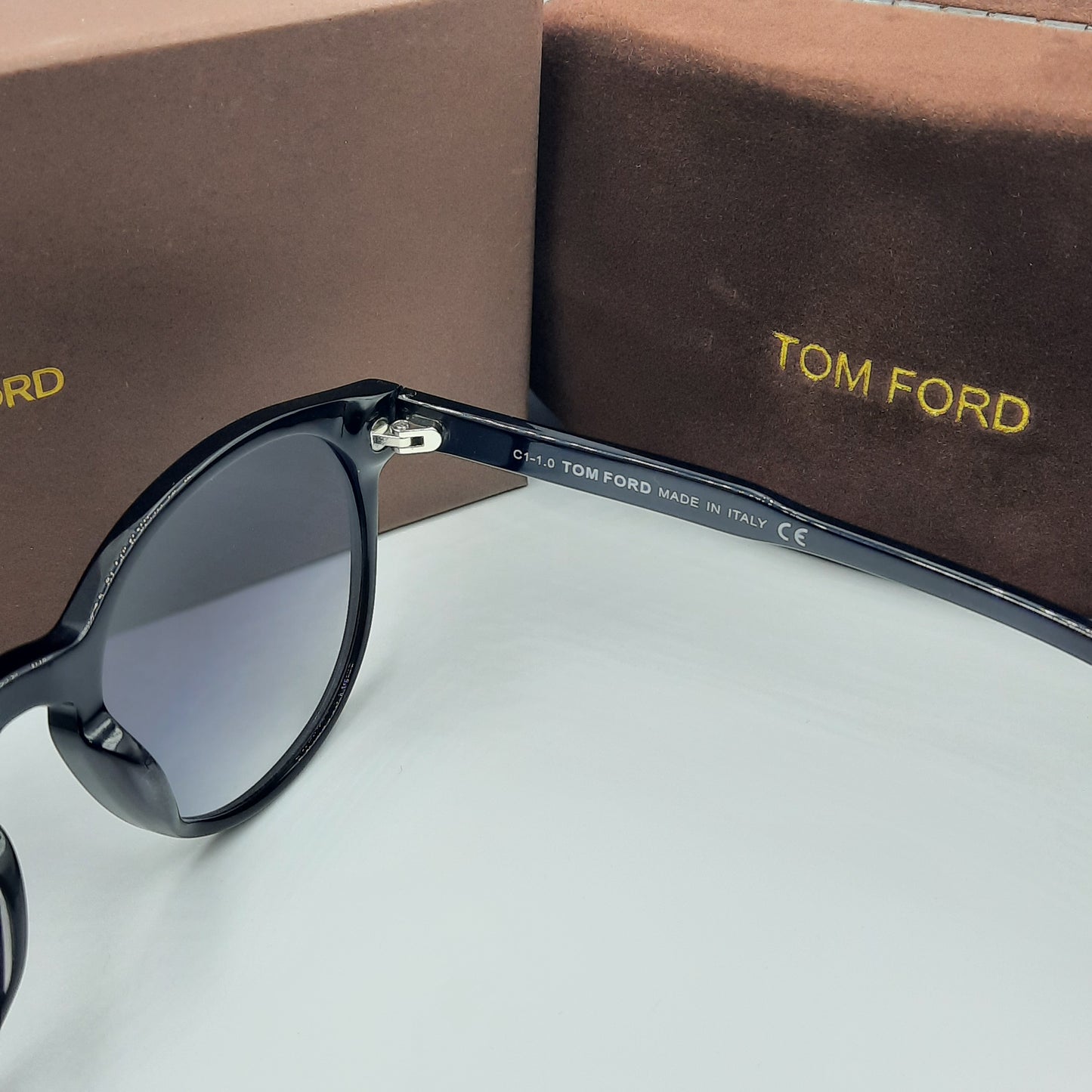 Solaires: TOM FORD FT0834 DANTE noir doré degradé