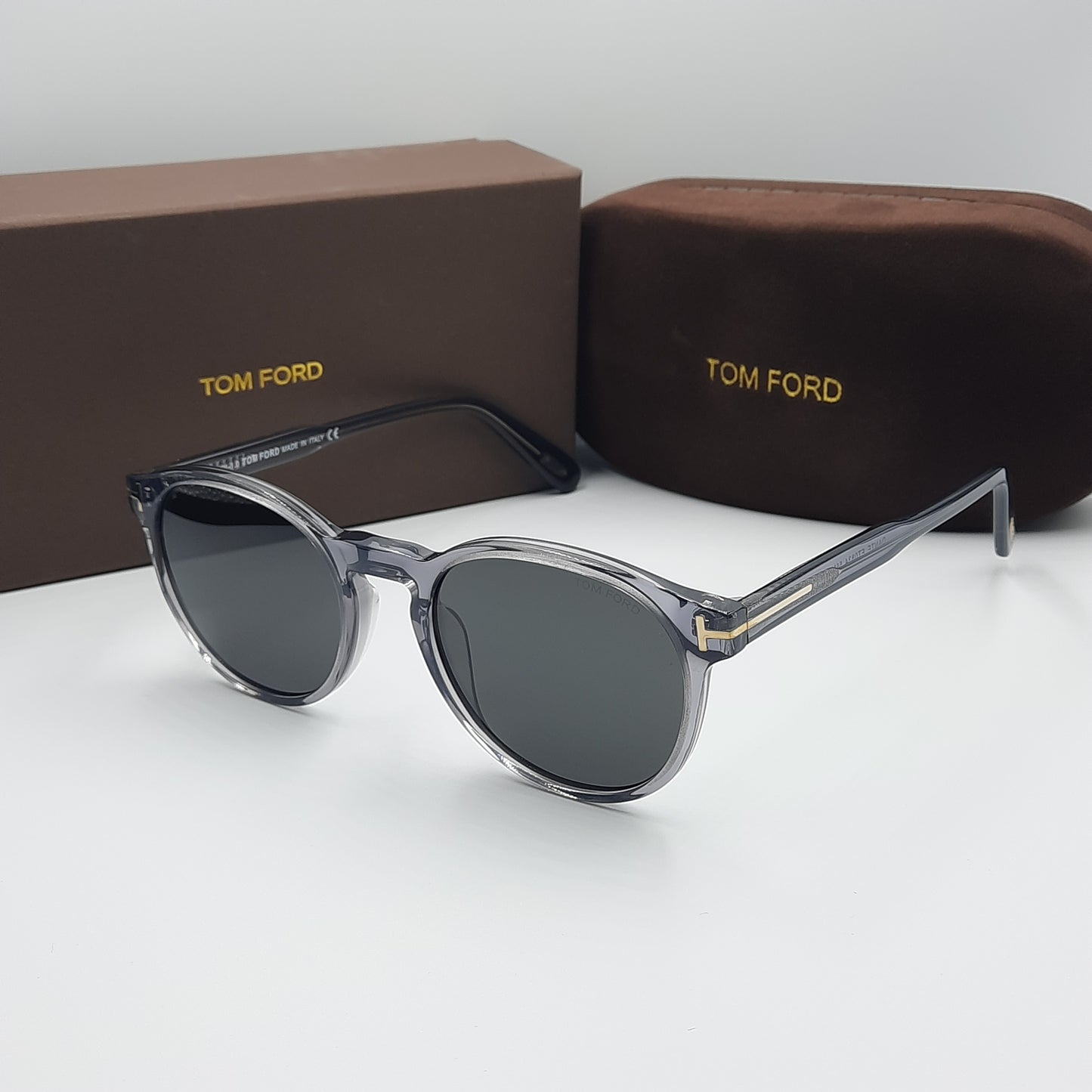 Solaires: TOM FORD FT0834 Gris trnsp doré
