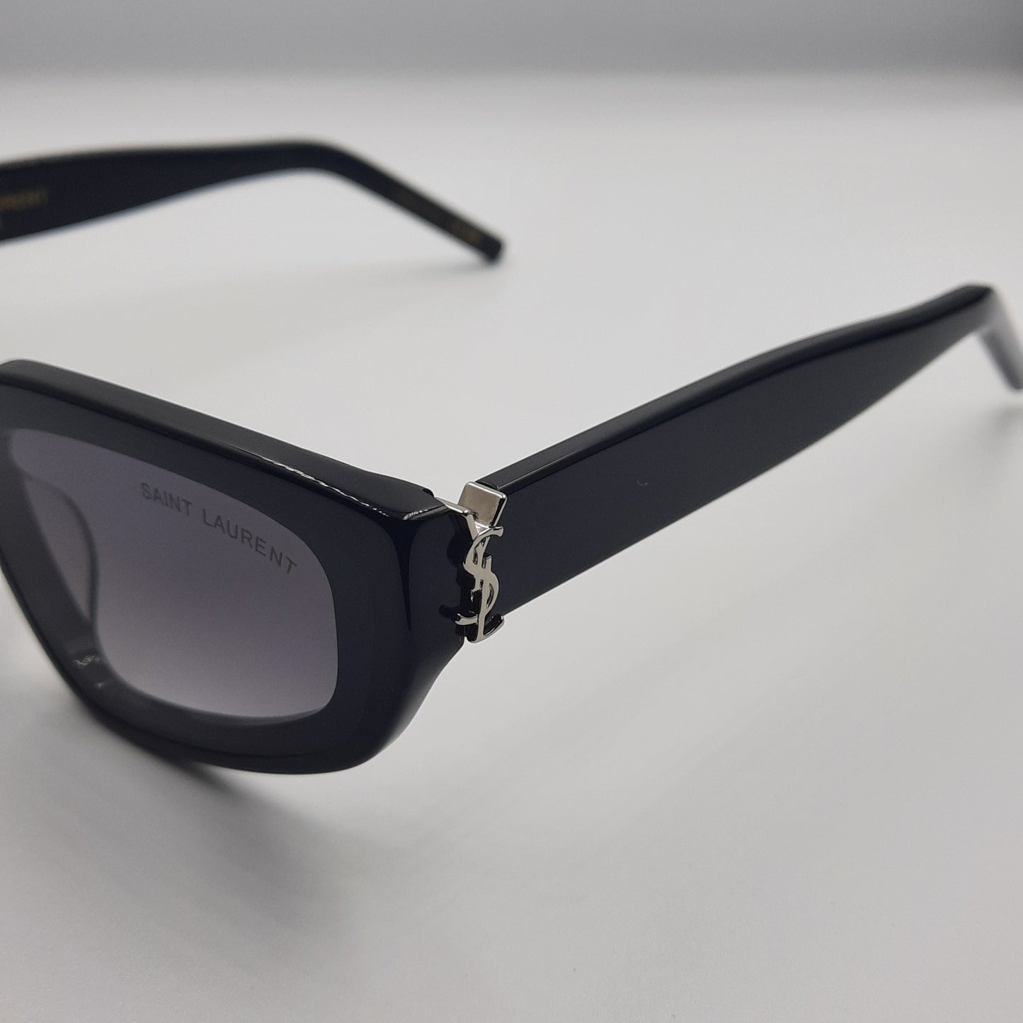 Solaires: SAINT LAURENT SL M251 noir argenté