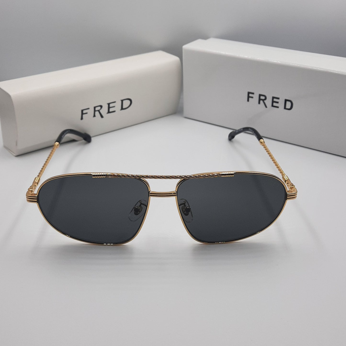 Solaires: FRED FG40037U doré noir