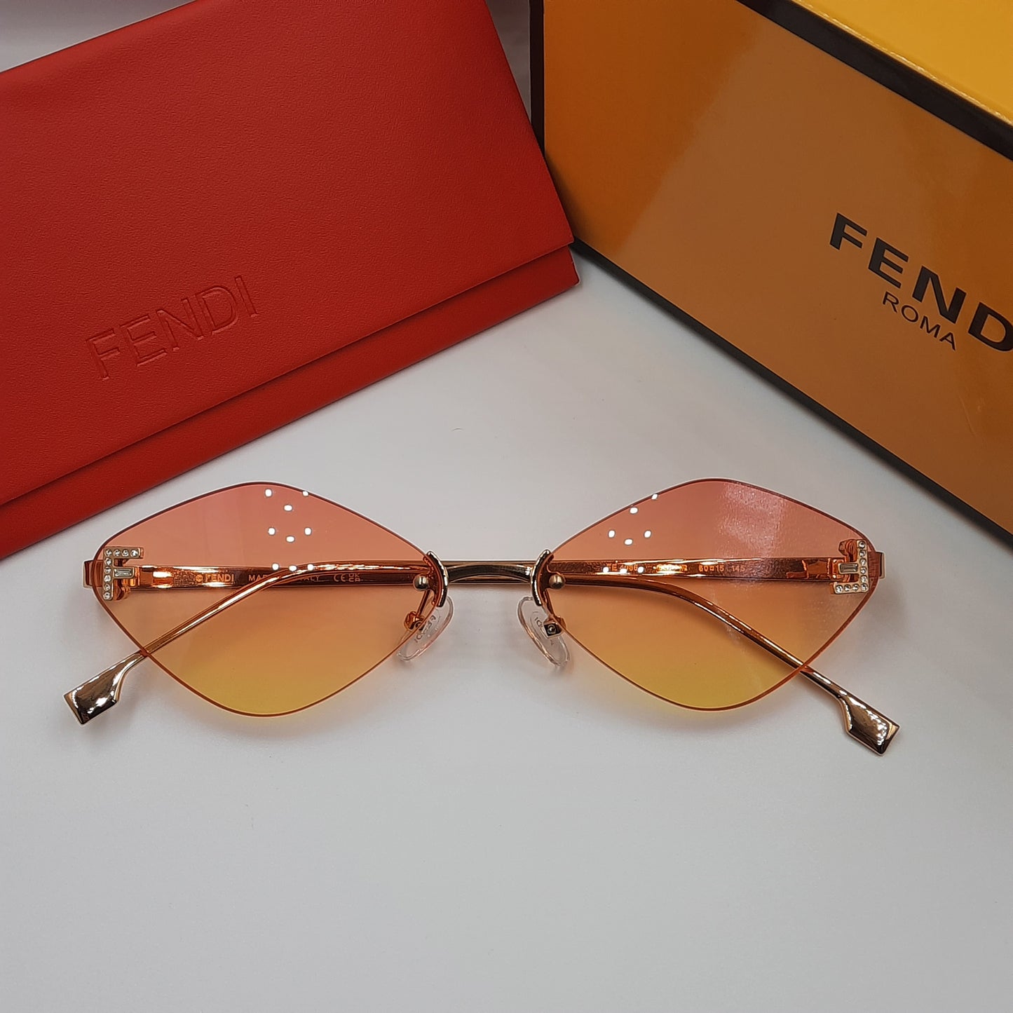 Solaires: Fendi First sunset doré