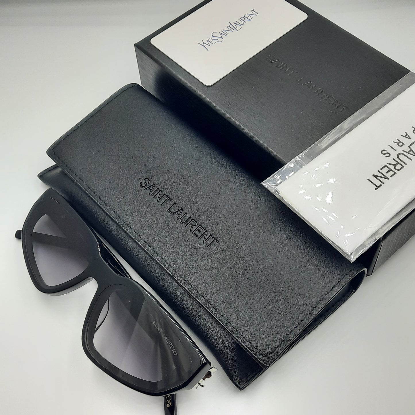 Solaires: SAINT LAURENT SL M251 noir argenté