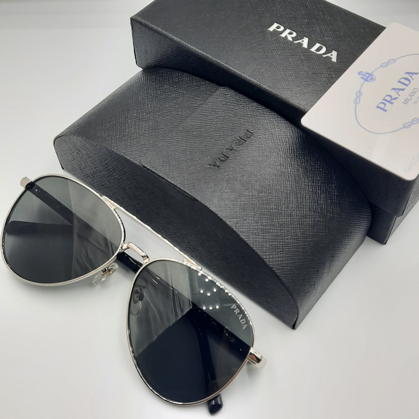 Solaires: PRADA SPRA58 argent noir