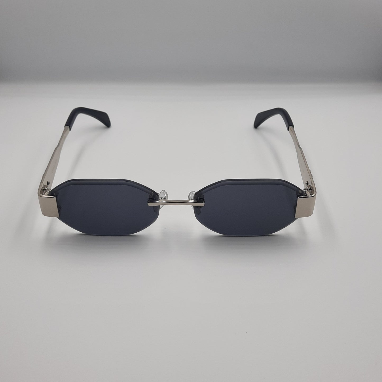 Solaires: CELINE Triomphe CL42119U argenté noir