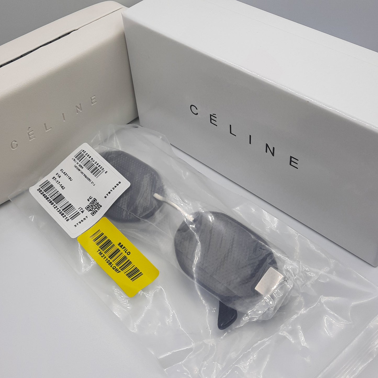 Solaires: CELINE Triomphe CL42119U argenté noir