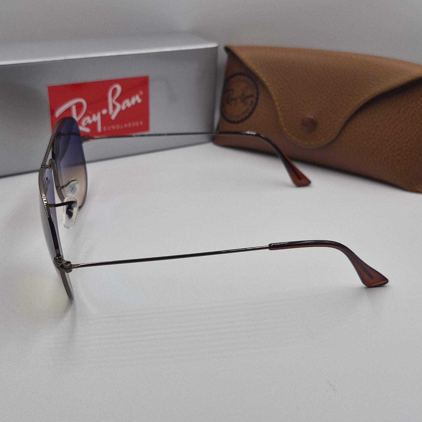 Solaires: RAYBAN AVIATOR CLASSIC RB-3025 marron