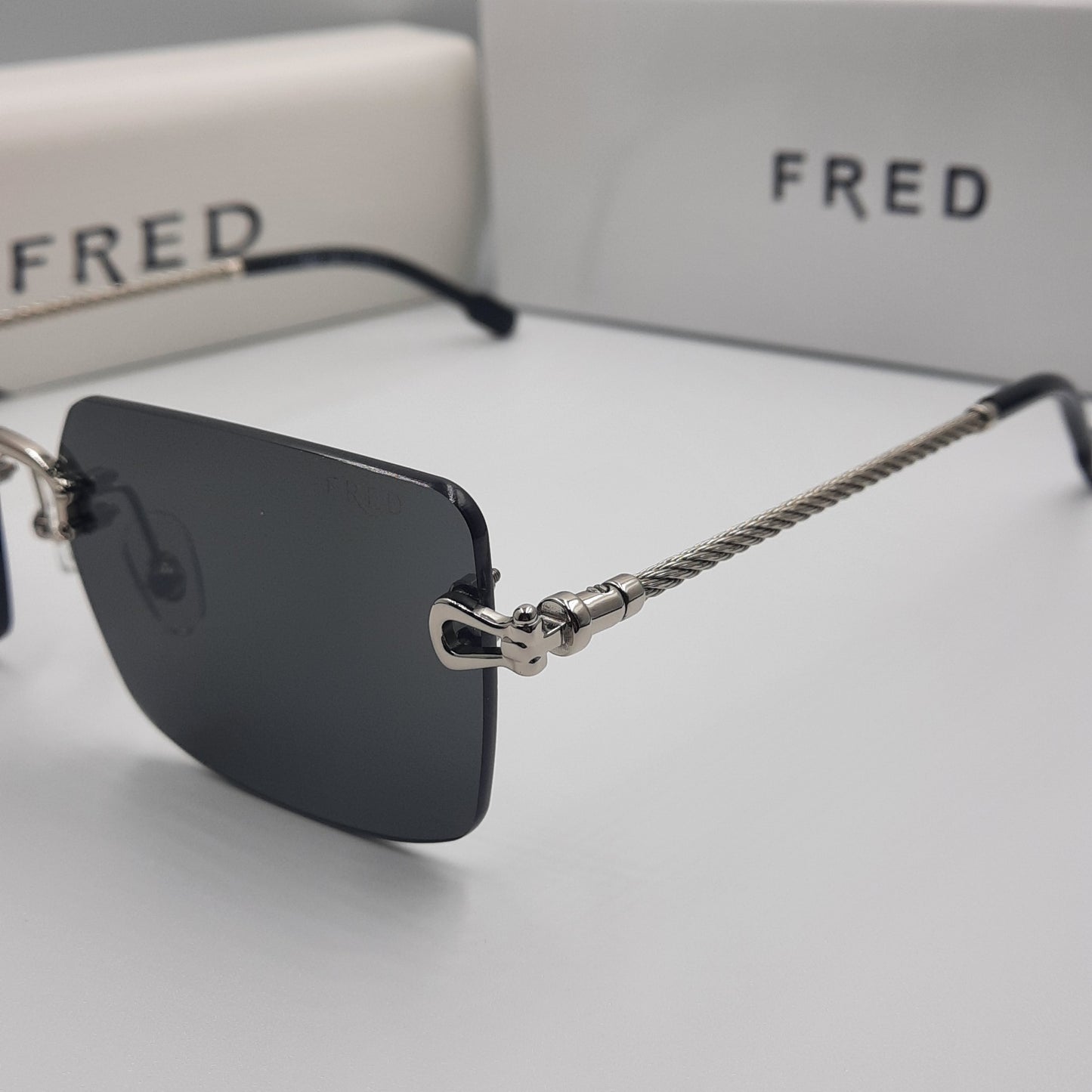 Solaires: FRED FG40023U argent noir
