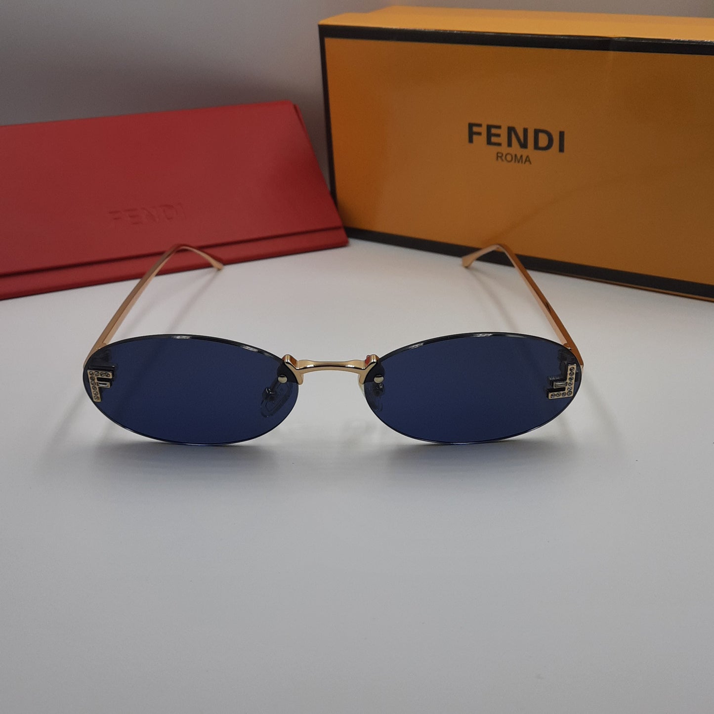 Solaires: Fendi FE4075US doré bleu foncé