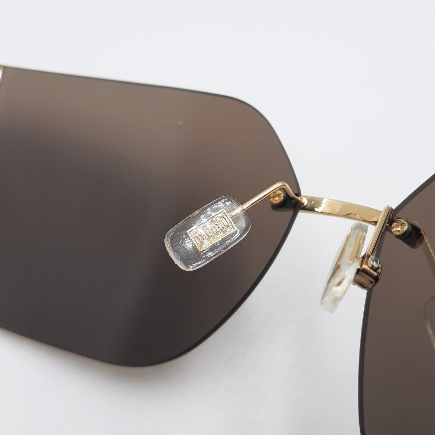 Solaires: MIUMIU MU54YS marron/GOLD