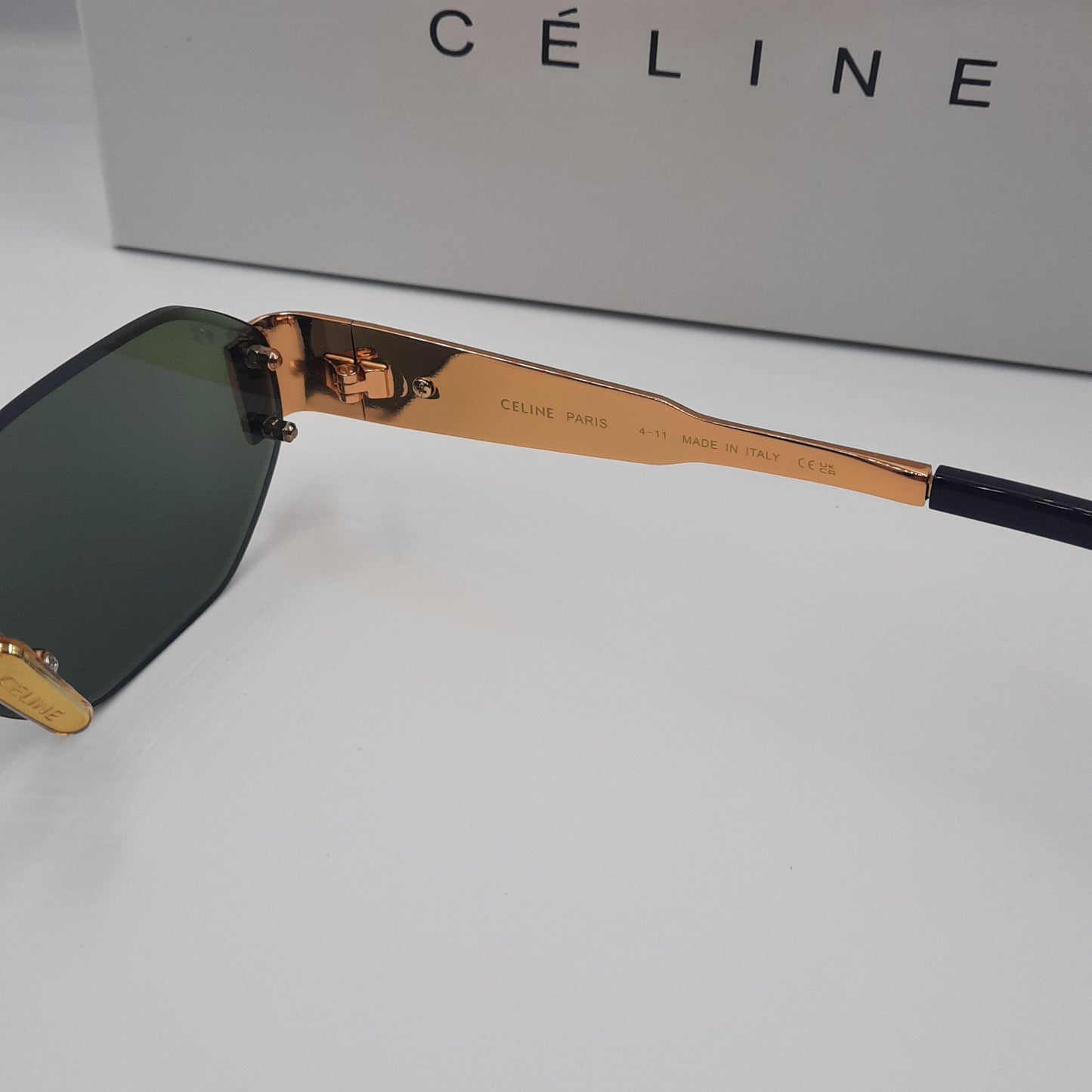 Solaires: CELINE Triomphe CL42119U doré vert