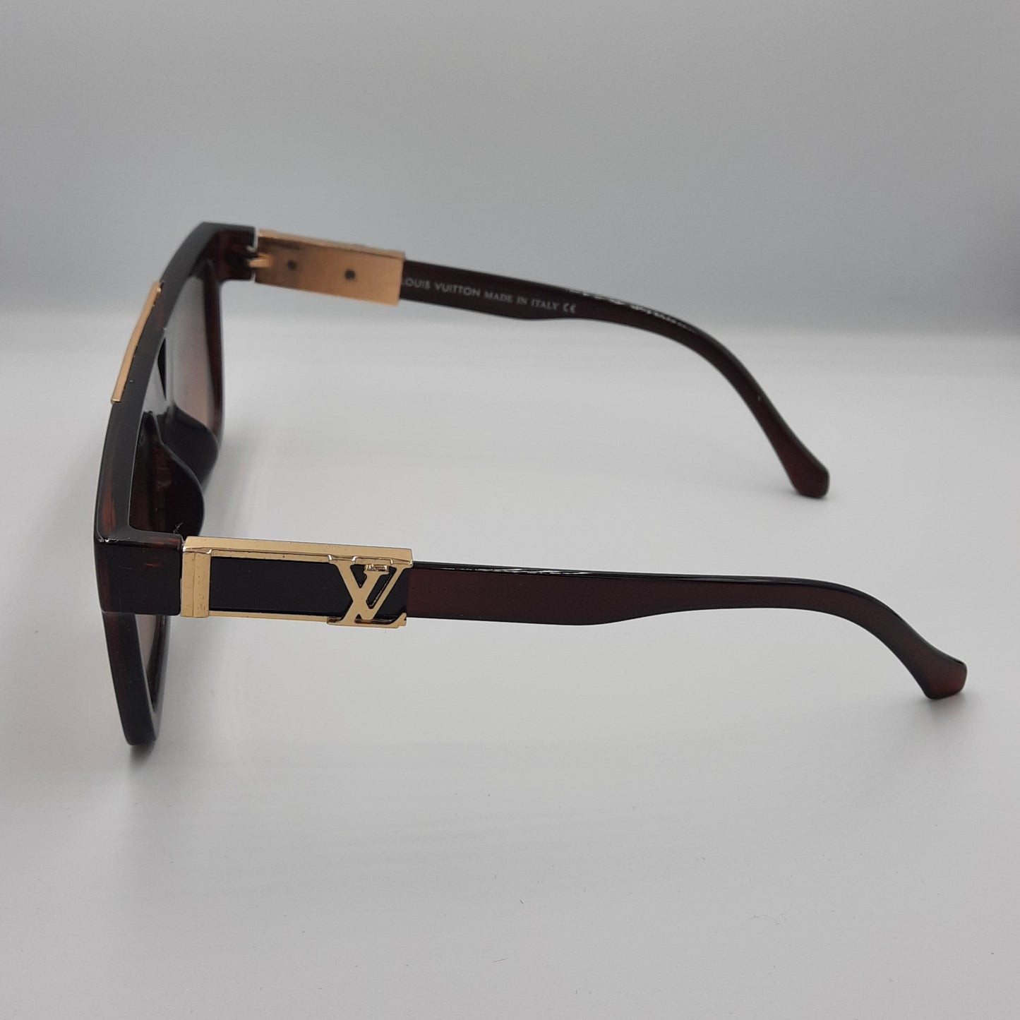 Solaires: LOUIS VUITTON 2105 marron/gold