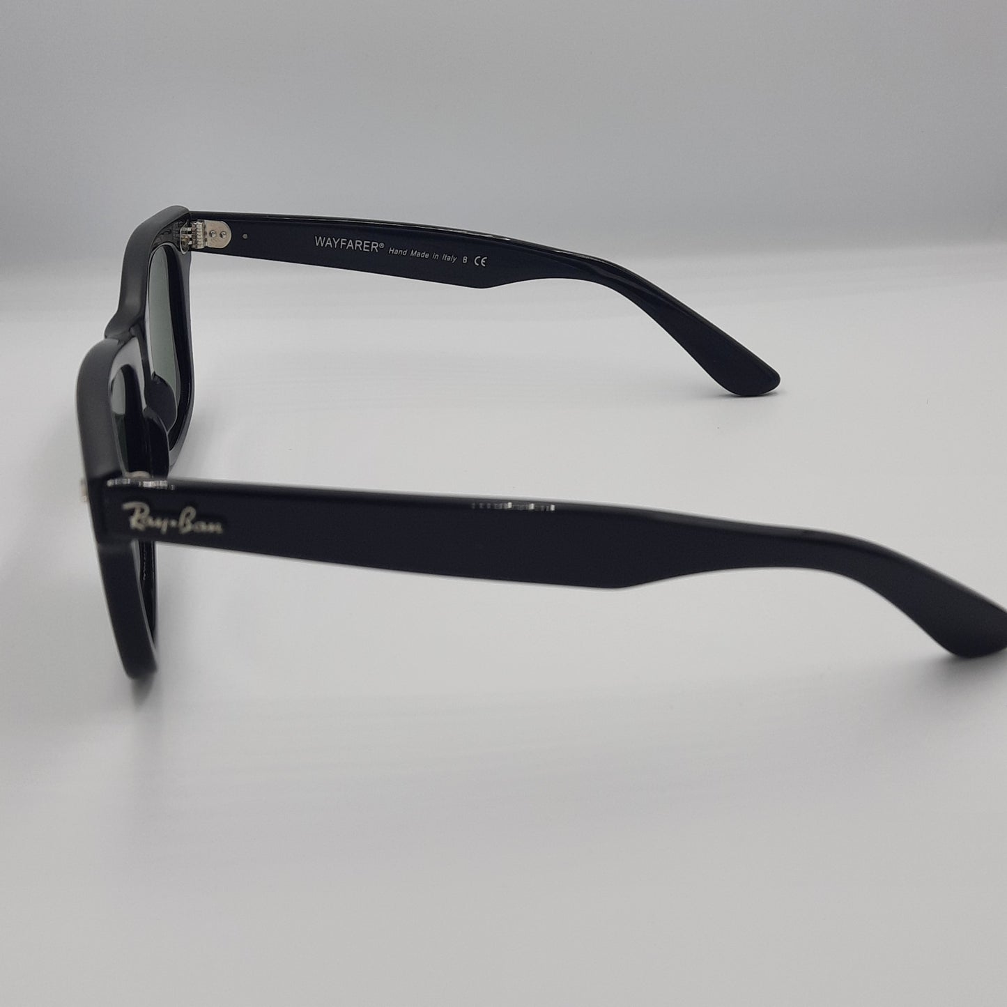 Solaires: Wayfarer Classic RB2140 noir/vert