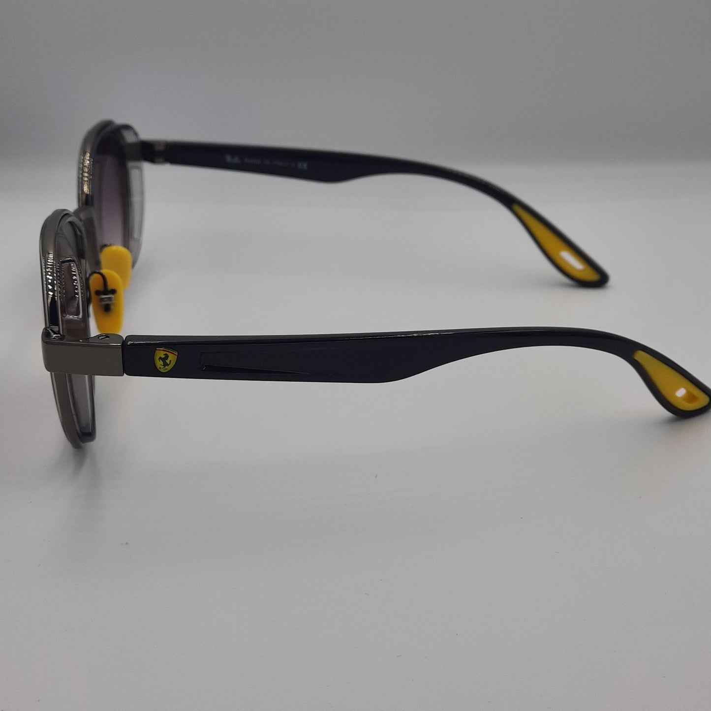 Solaires: RAYBAN FERRARI RB-3674 jaune/Gris noir dégradé