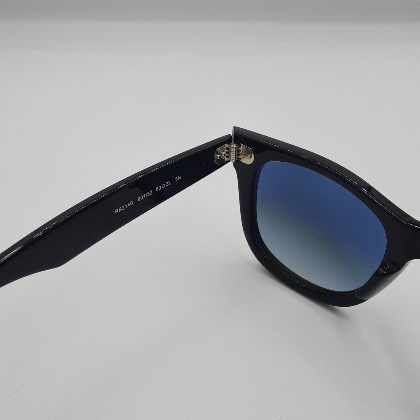 Solaires: RAYBAN Wayfarer Classic RB2140 NOIR BLEU DEG