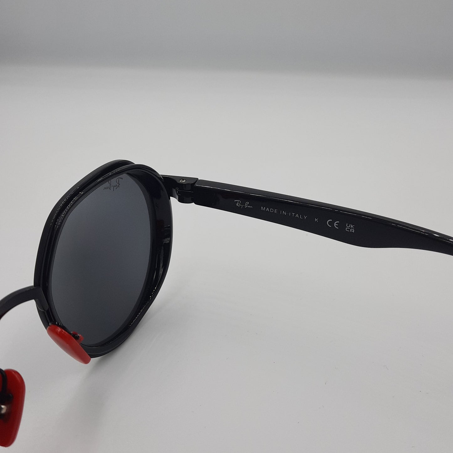 Solaires: RAYBAN FERRARI RB-3703  noir