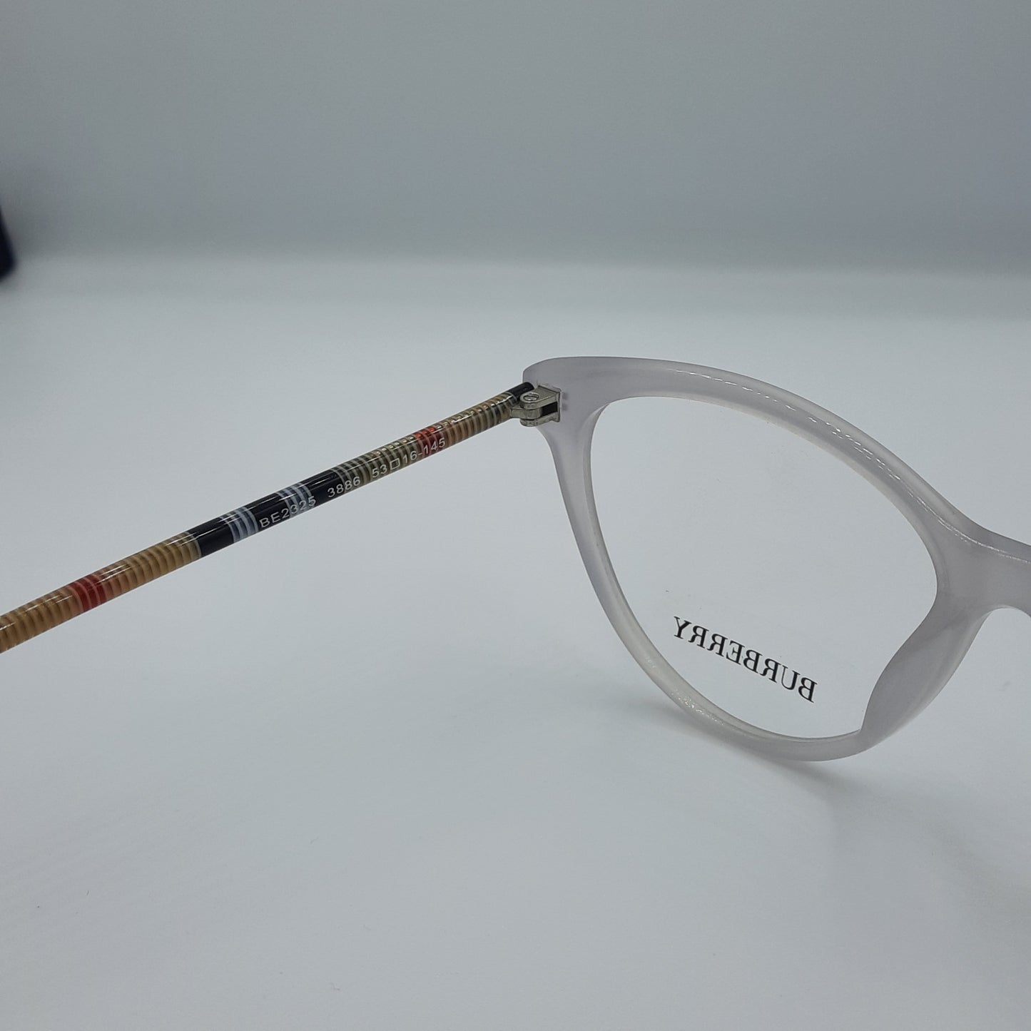 Lunette optique Burberry: blanc trns