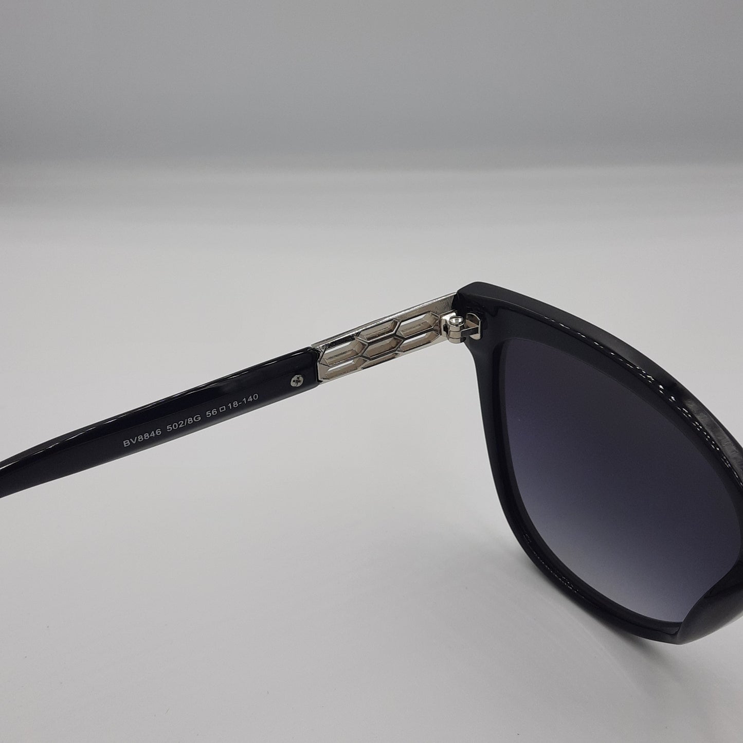 Solaires: Bvlgari BV8846 noir argent