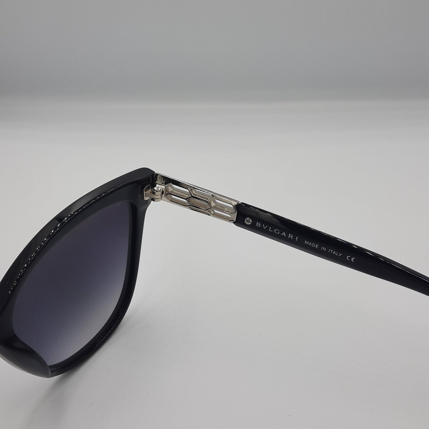 Solaires: Bvlgari BV8846 noir argent