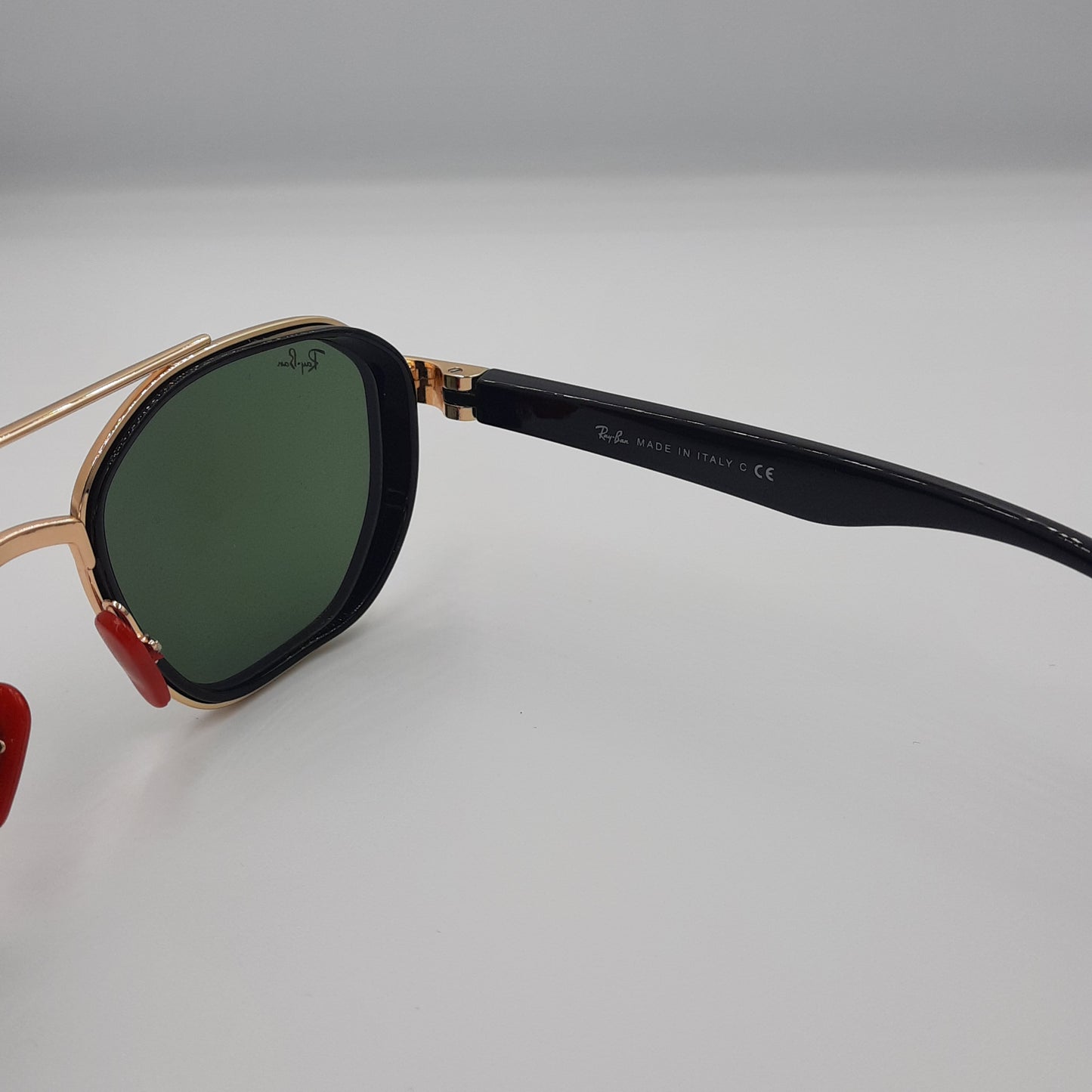 Solaires: RAYBAN FERRARI RB-3676 vert/noir/doré rouge