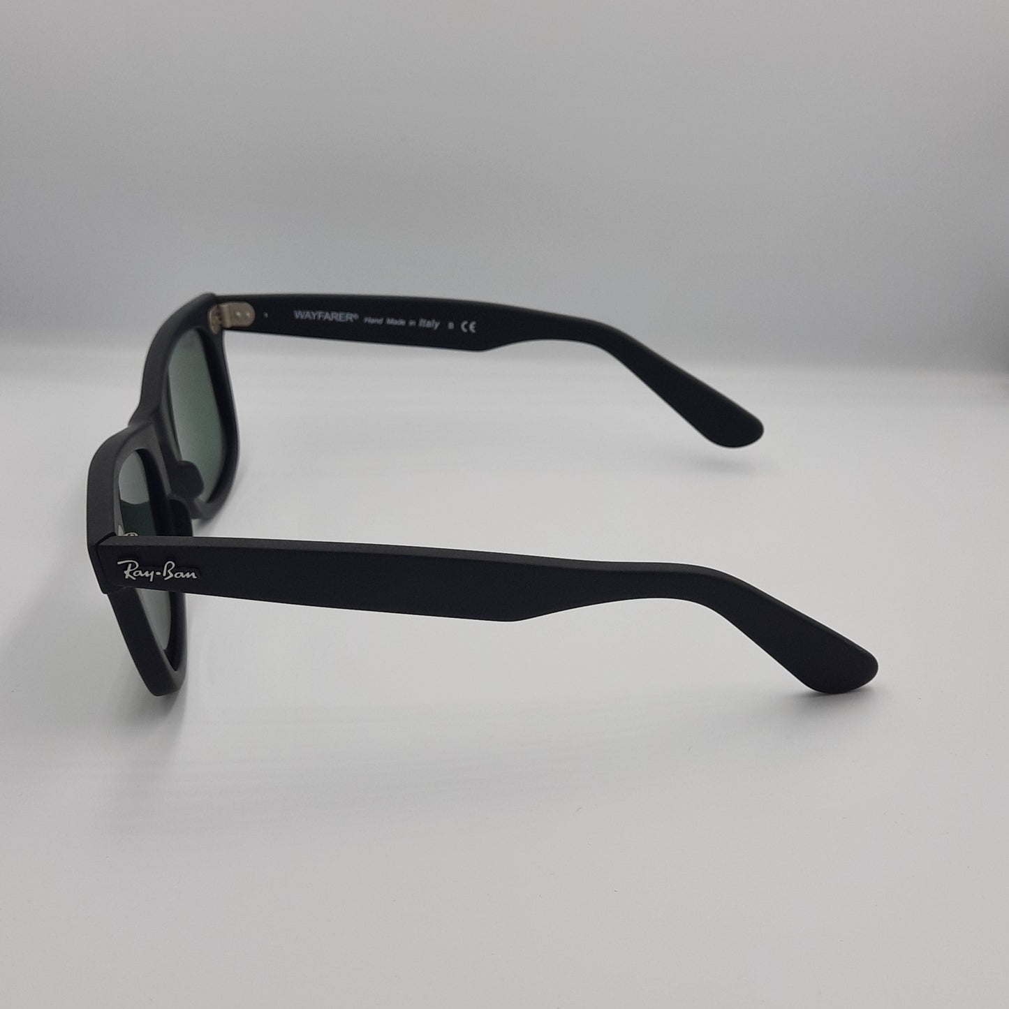 Solaires: Wayfarer Classic RB2140 noir/vert matte