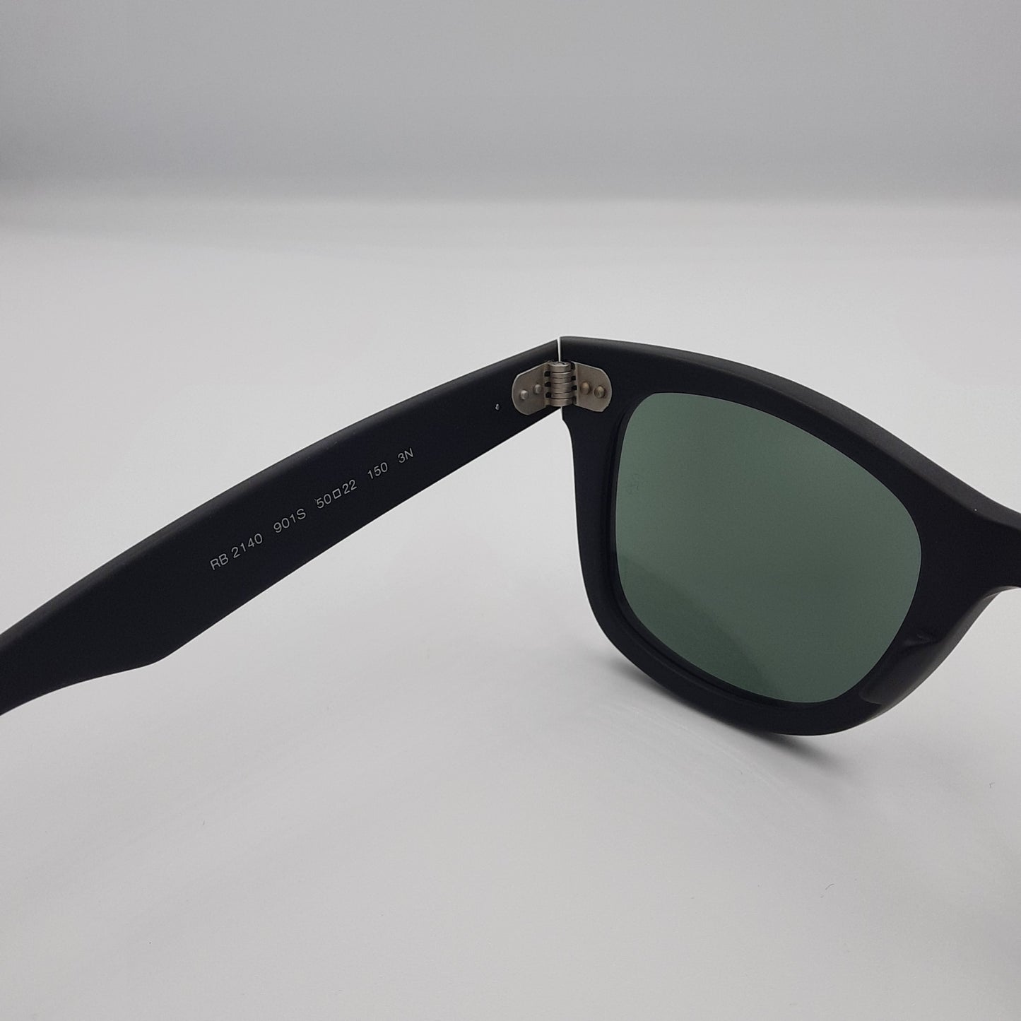 Solaires: Wayfarer Classic RB2140 noir/vert matte