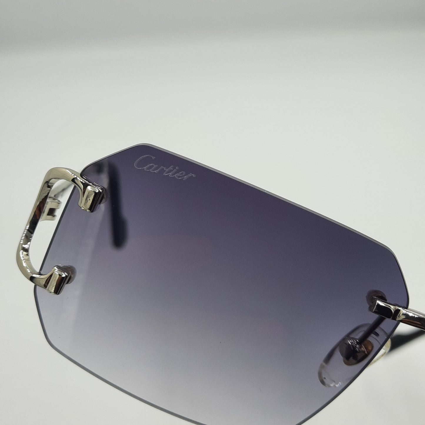 Solaires: CARTIER CT0336S noir dégradé argent