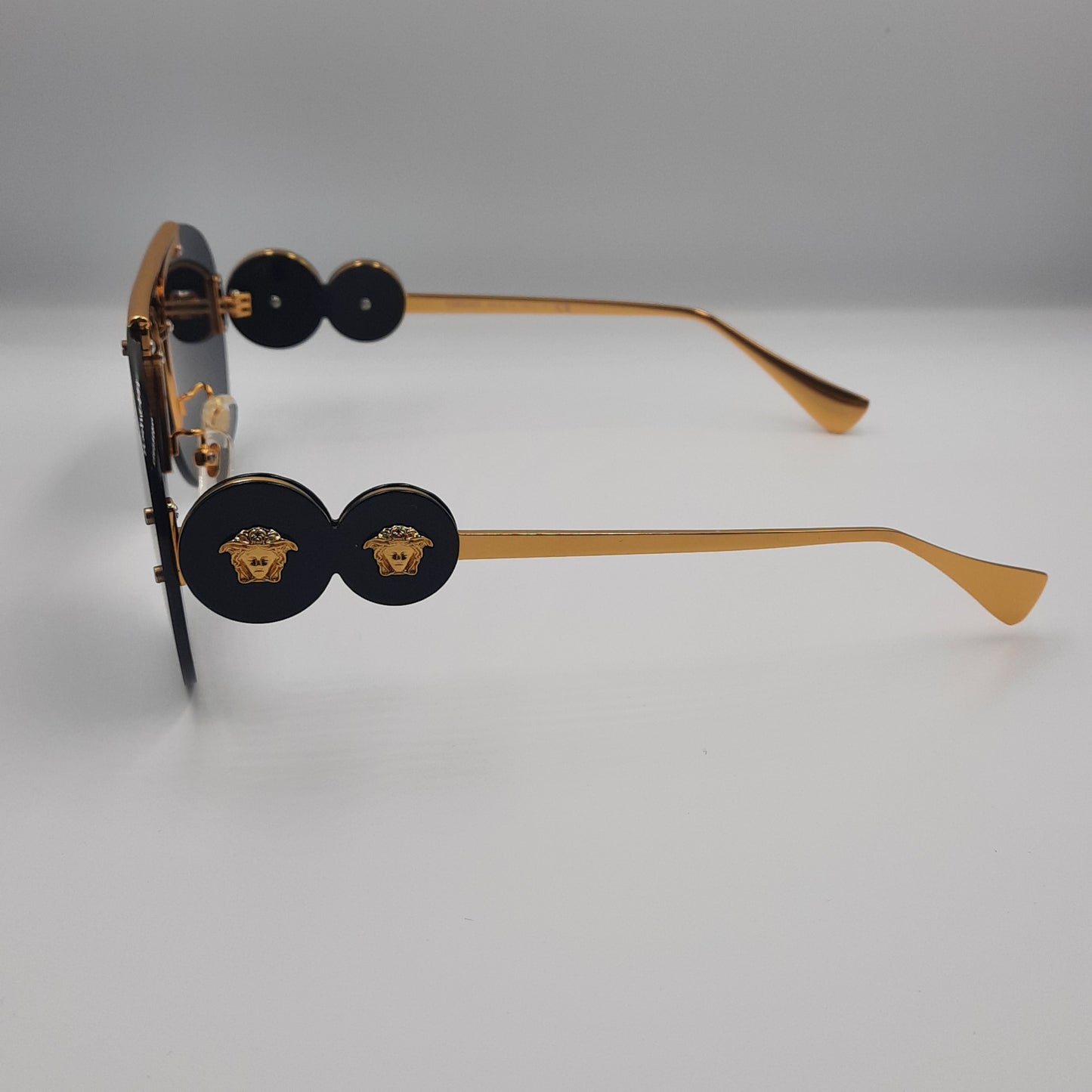 Solaires: VERSACE NOIR doré VE2250