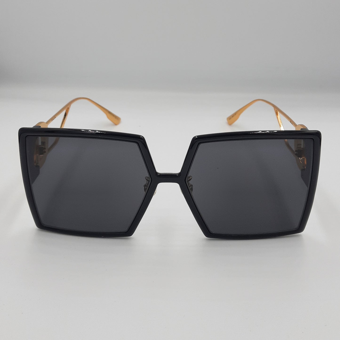 Solaires: Dior 30Montaigne EPZ11 noir gold