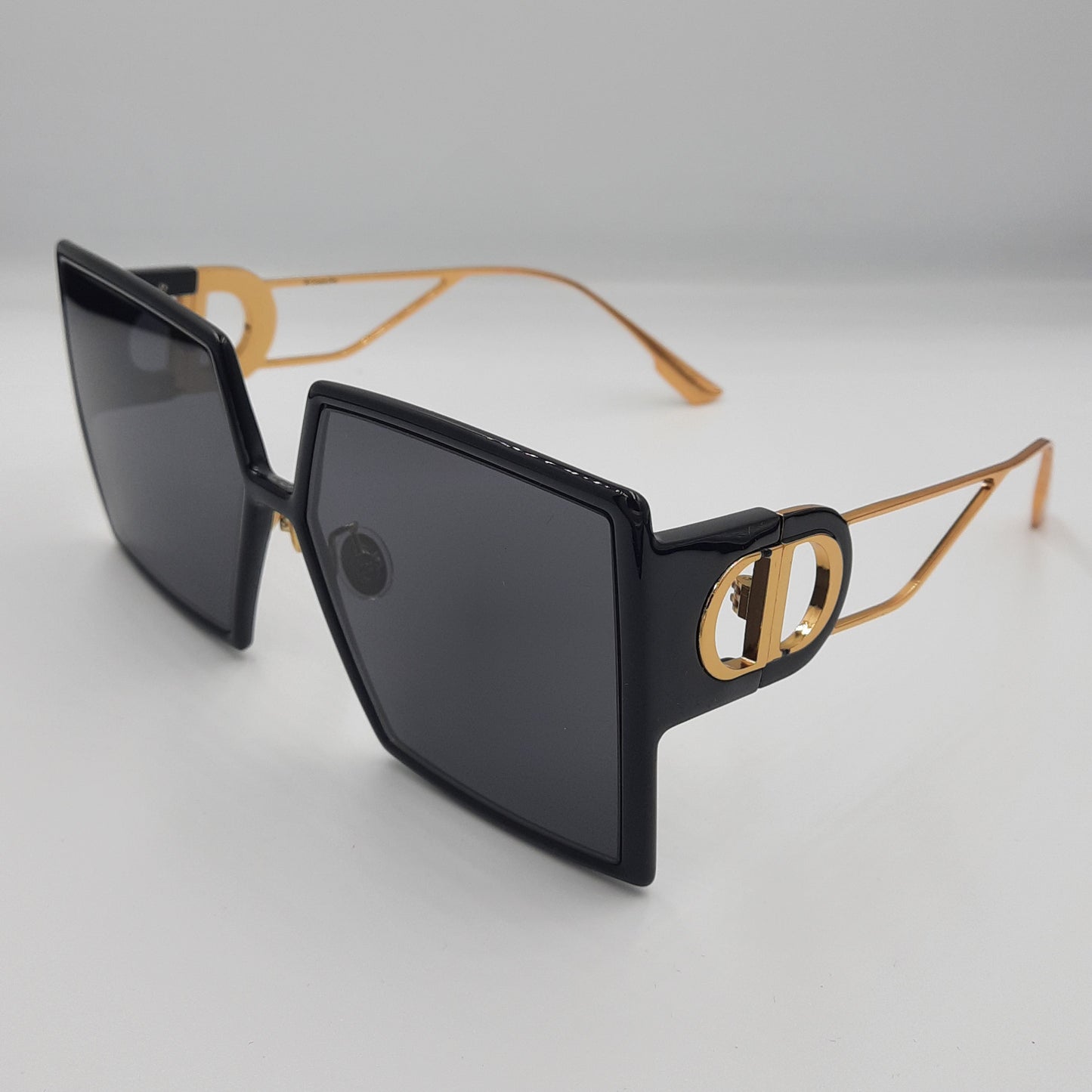 Solaires: Dior 30Montaigne EPZ11 noir gold