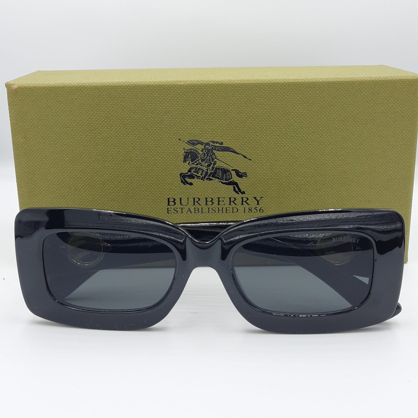 Solaires: BURBERRY 4343 Noir/gold