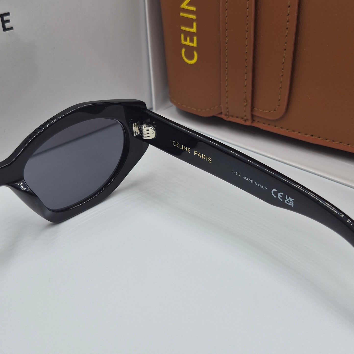 Solaires: CELINE Triomphe CL40238U argent noir