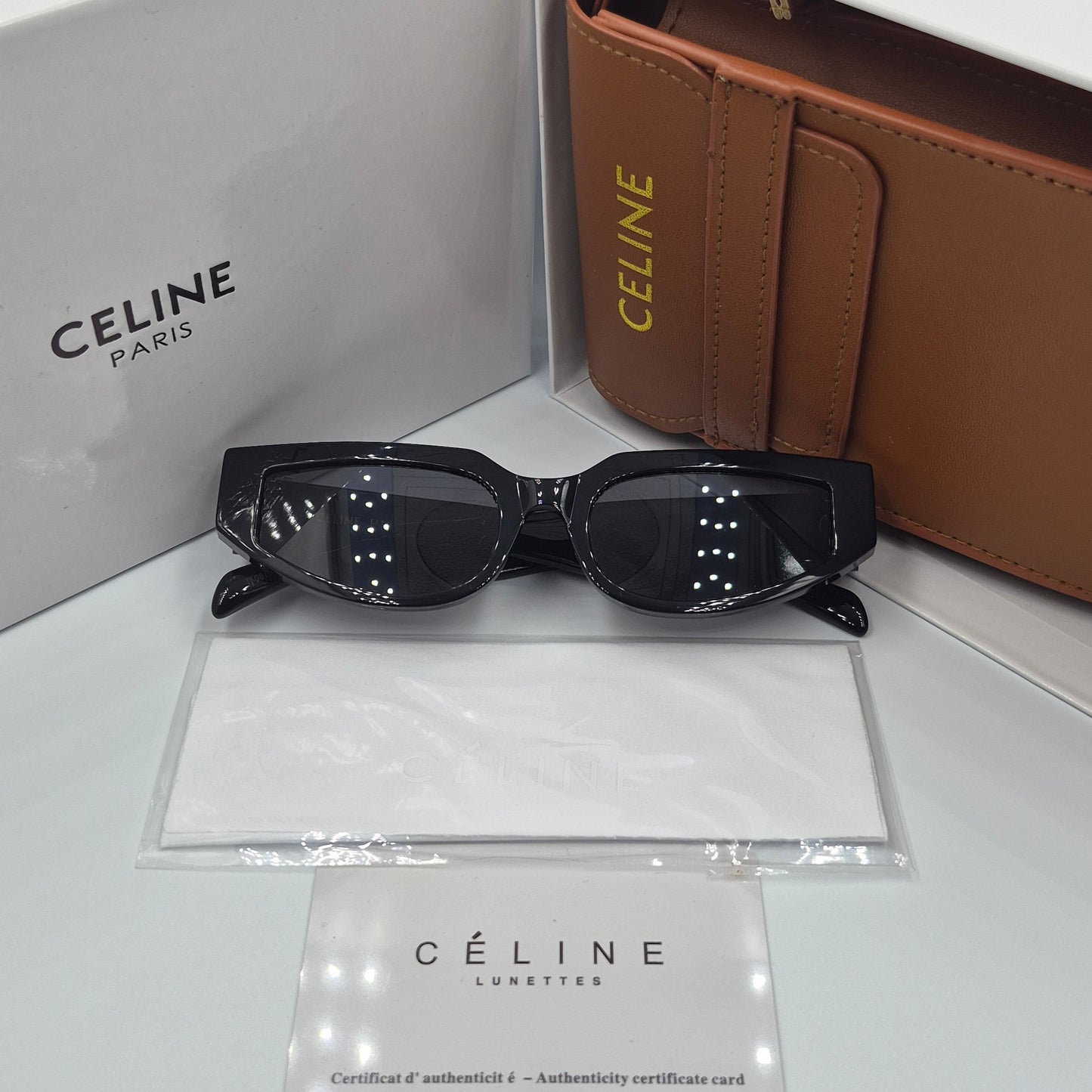 Solaires: CELINE Triomphe CL40269N argent noir