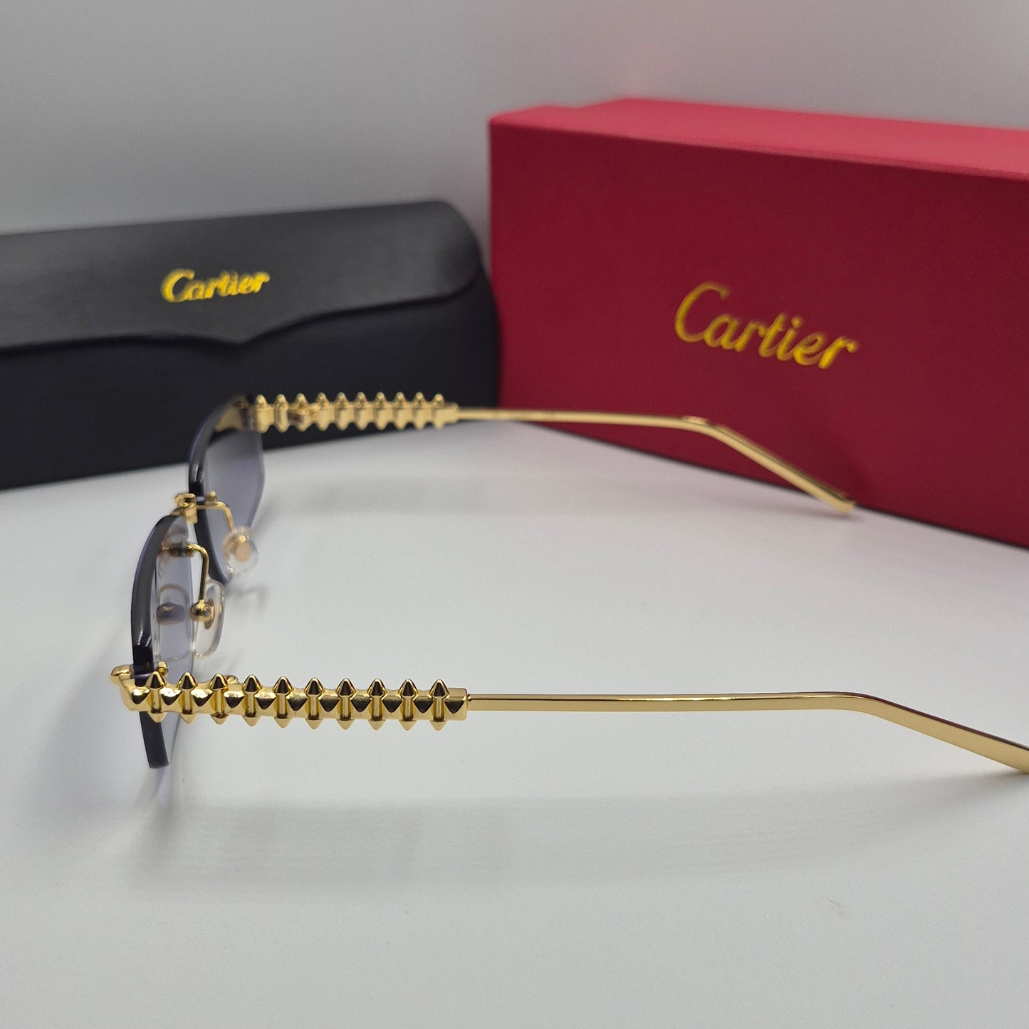 Solaires: CARTIER CLASH CT0544S doré noir deg