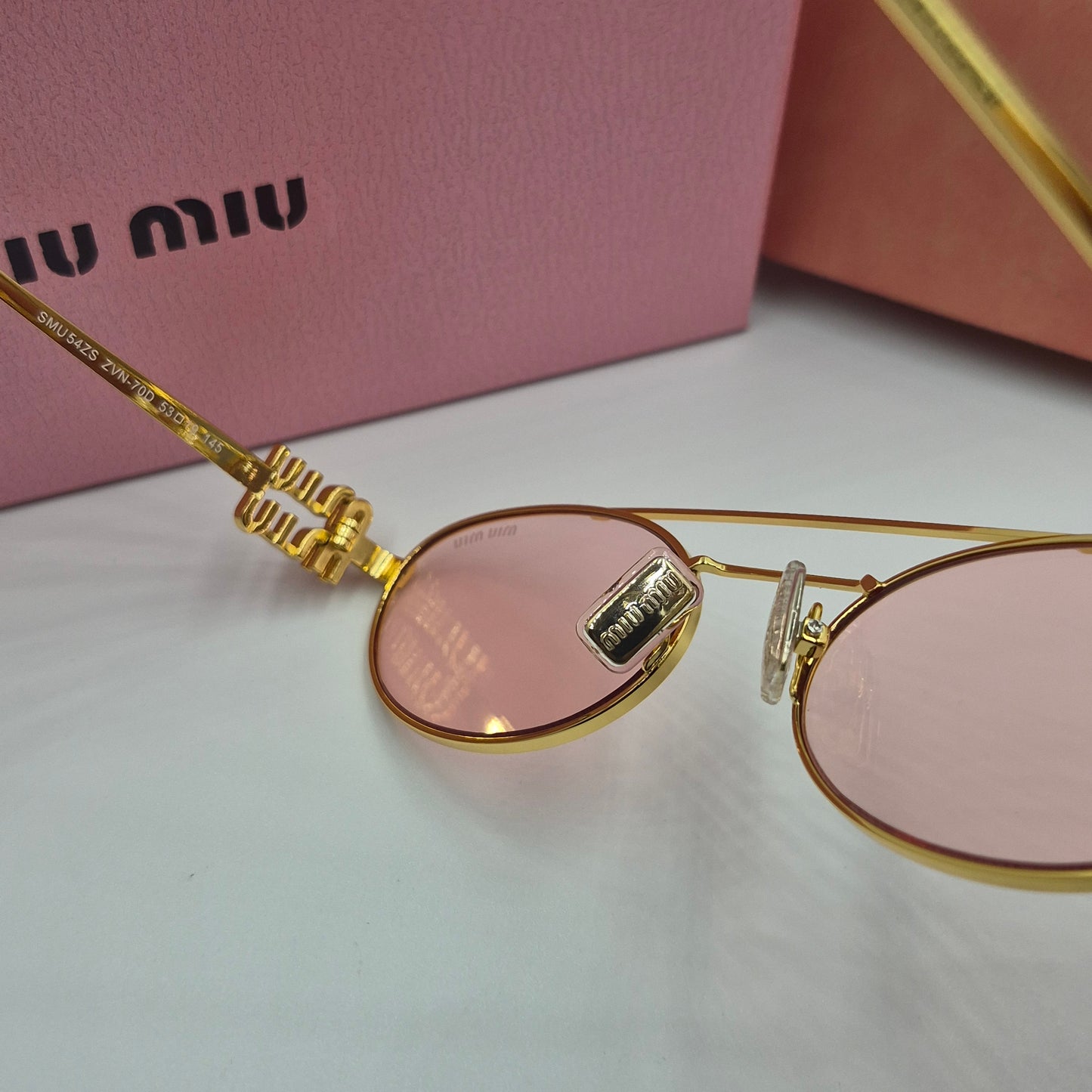 Solaires: MIUMIU SMU54ZS doré rose saumon