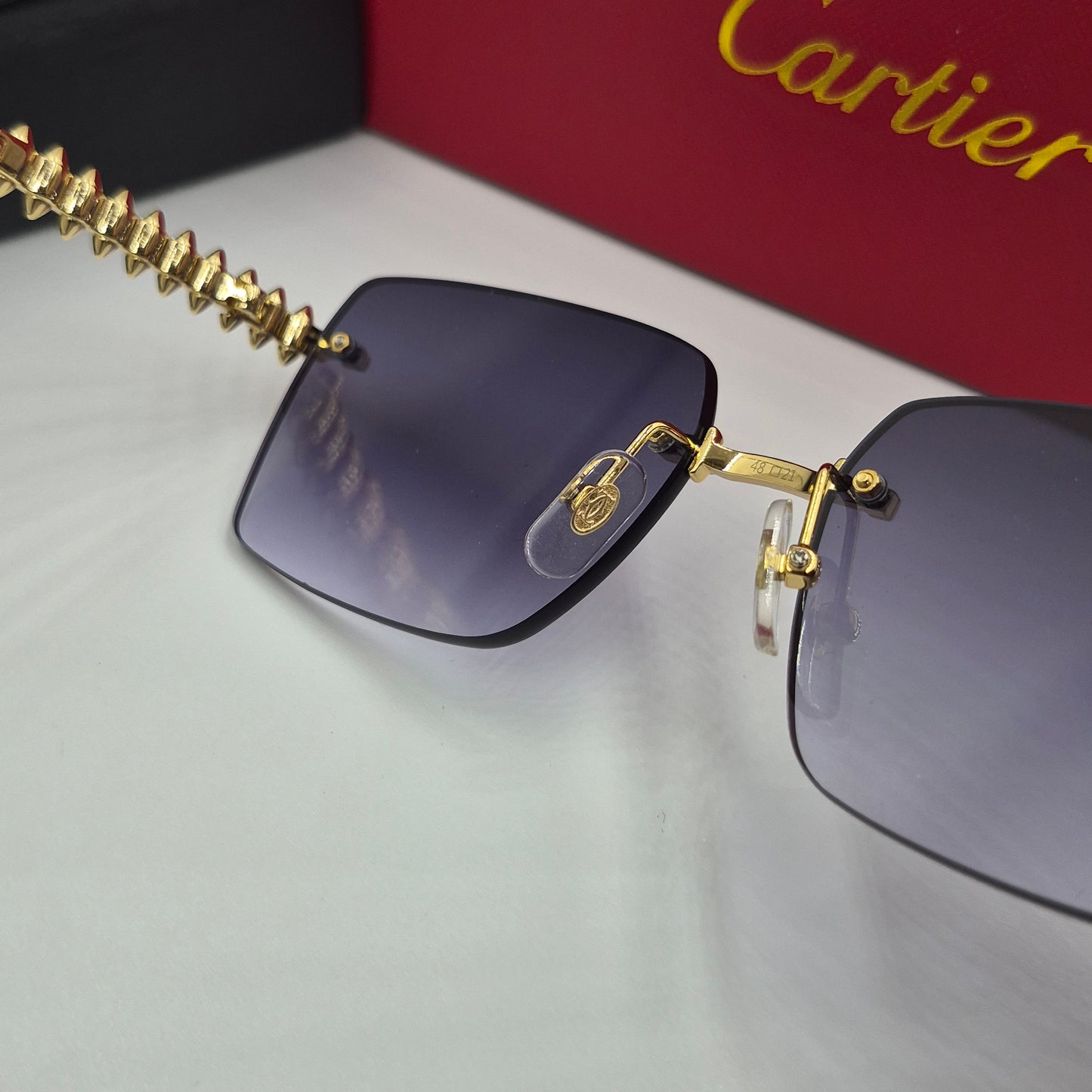 Solaires: CARTIER CLASH CT0545S doré noir neg