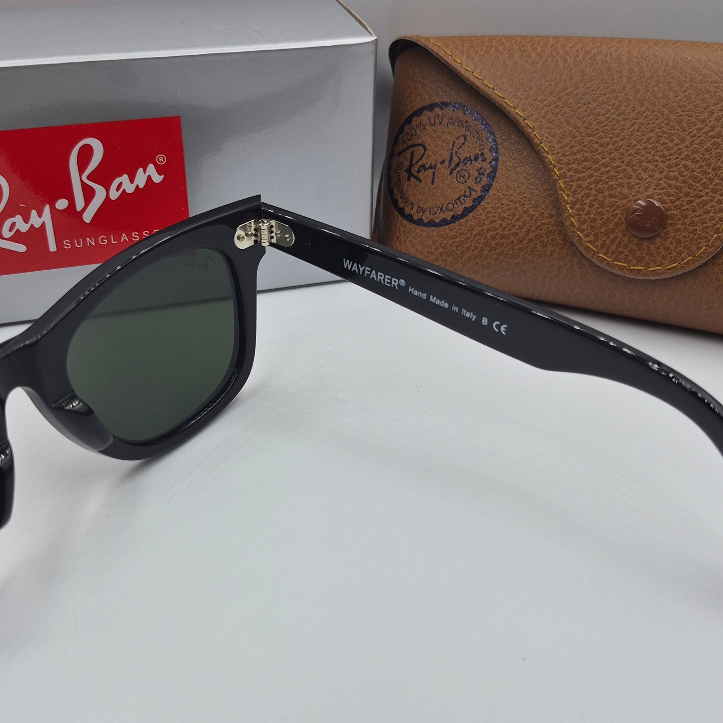 Solaires: Wayfarer Classic RB2140 noir/vert