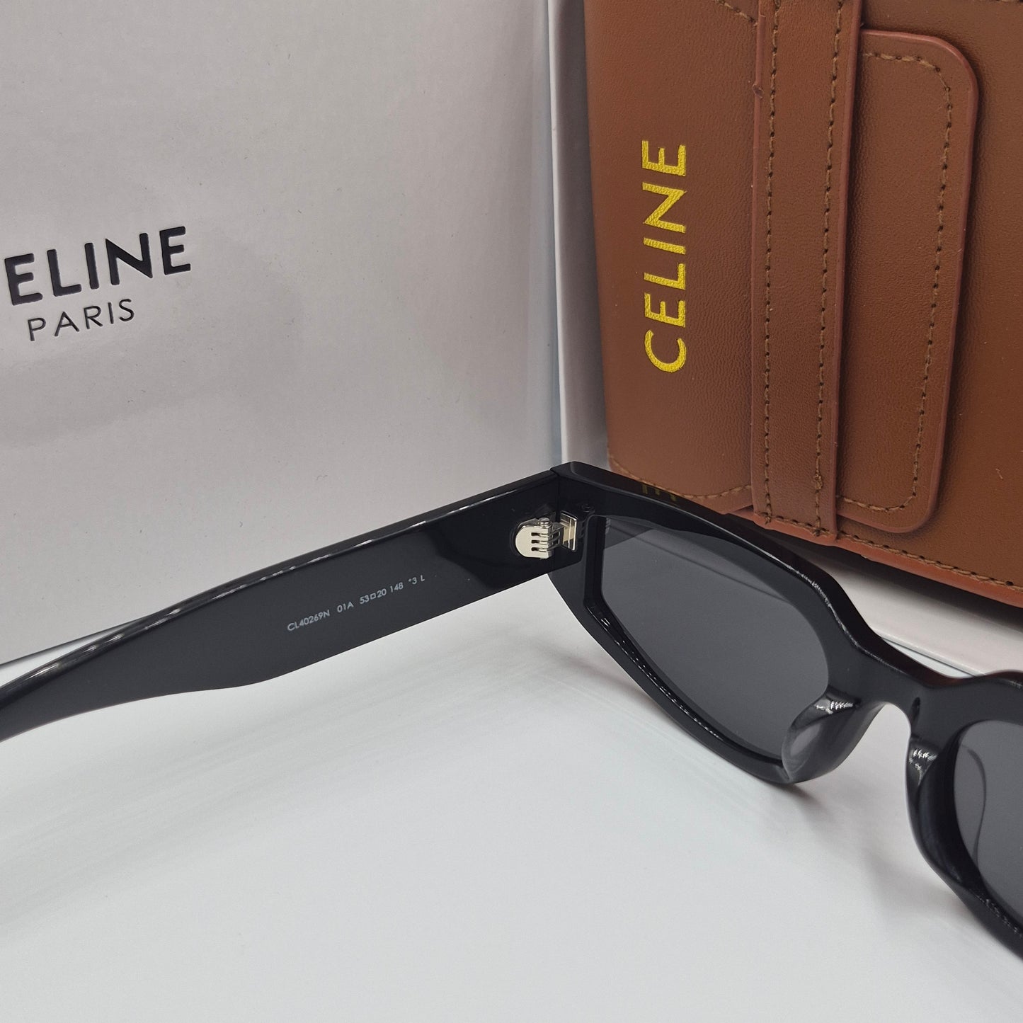 Solaires: CELINE Triomphe CL40269N argent noir