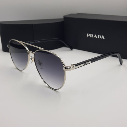 Solaires: PRADA SPRA58 argent noir deg