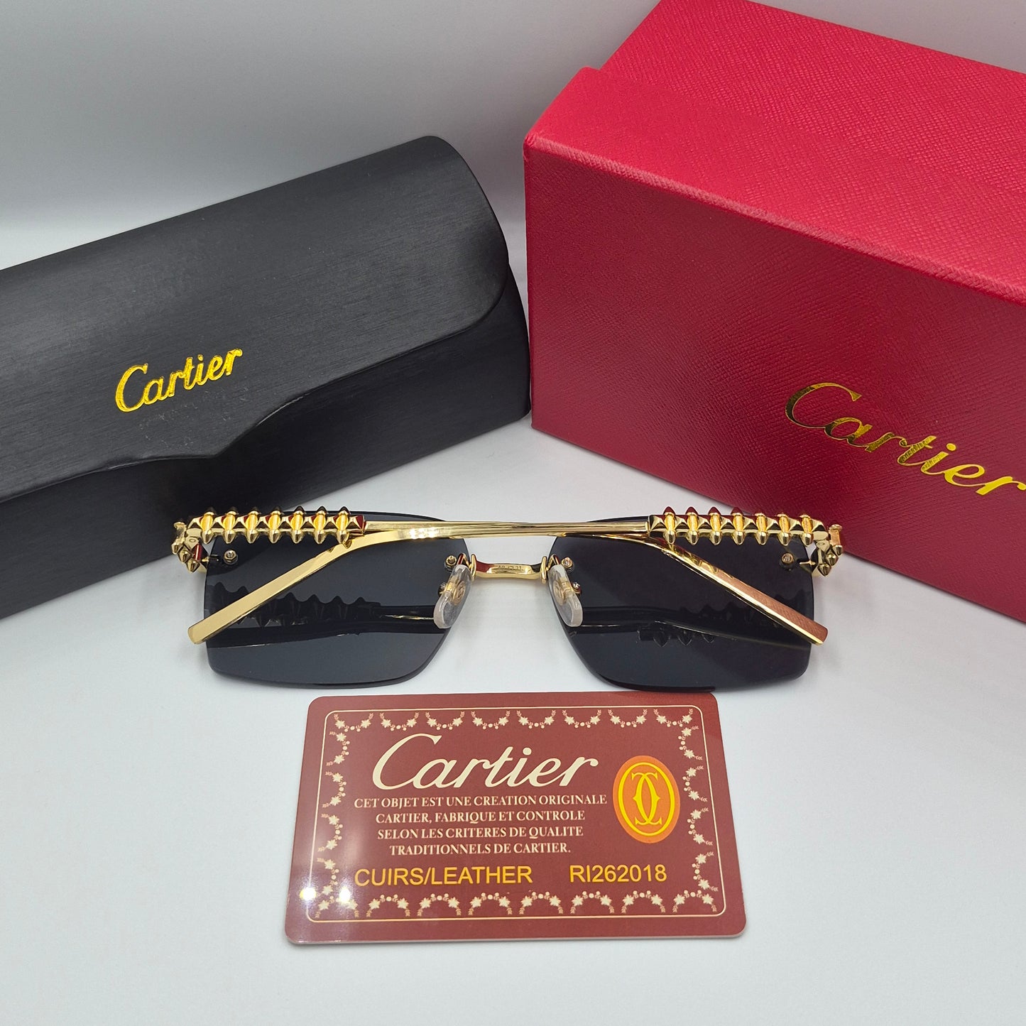 Solaires: CARTIER CLASH CT0545S doré noir