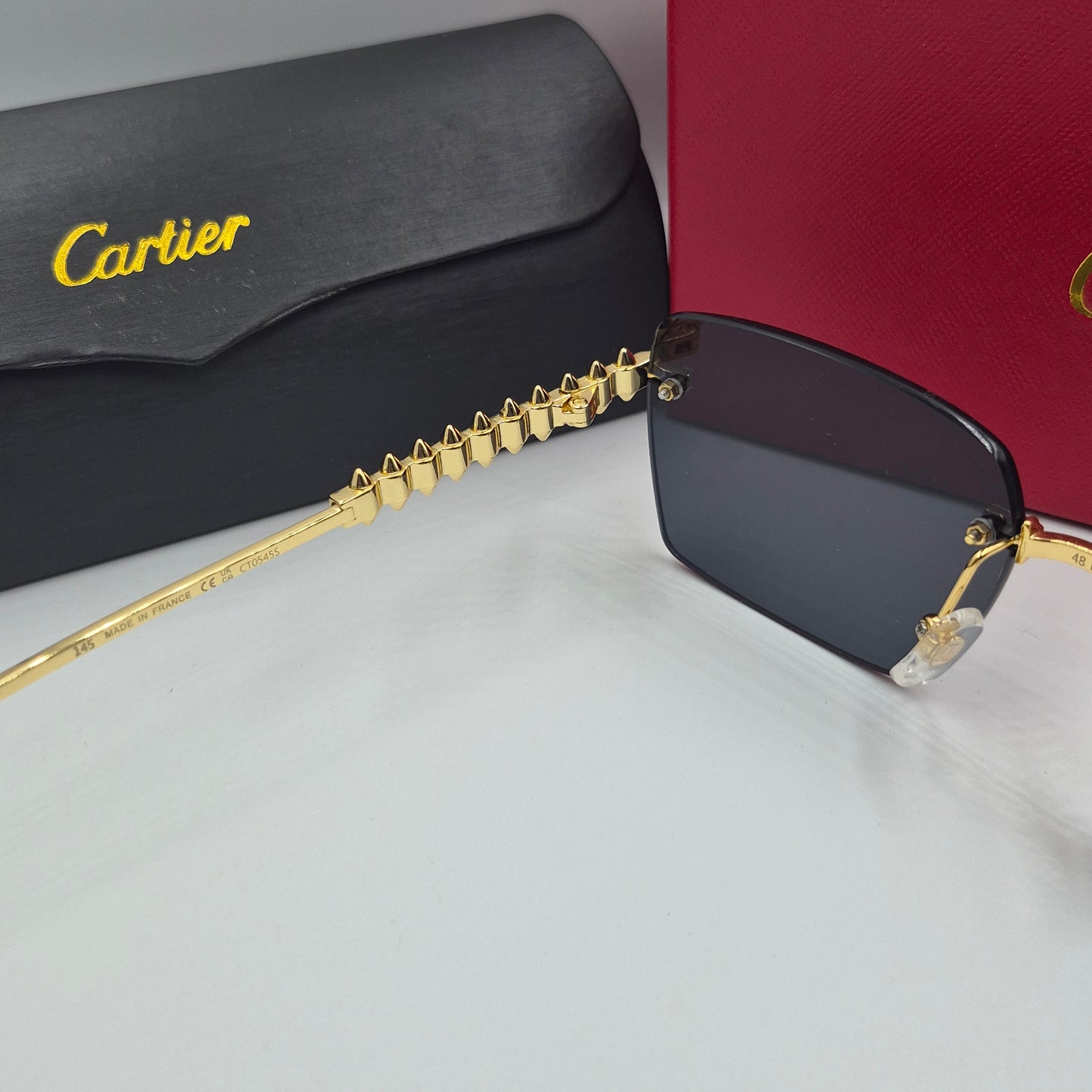 Solaires: CARTIER CLASH CT0545S doré noir