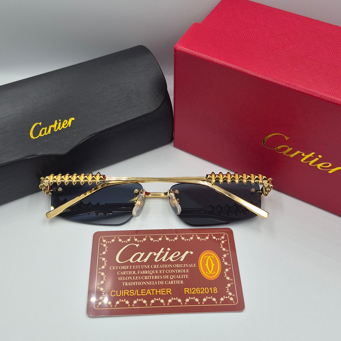Solaires: CARTIER CLASH CT0544S doré noir