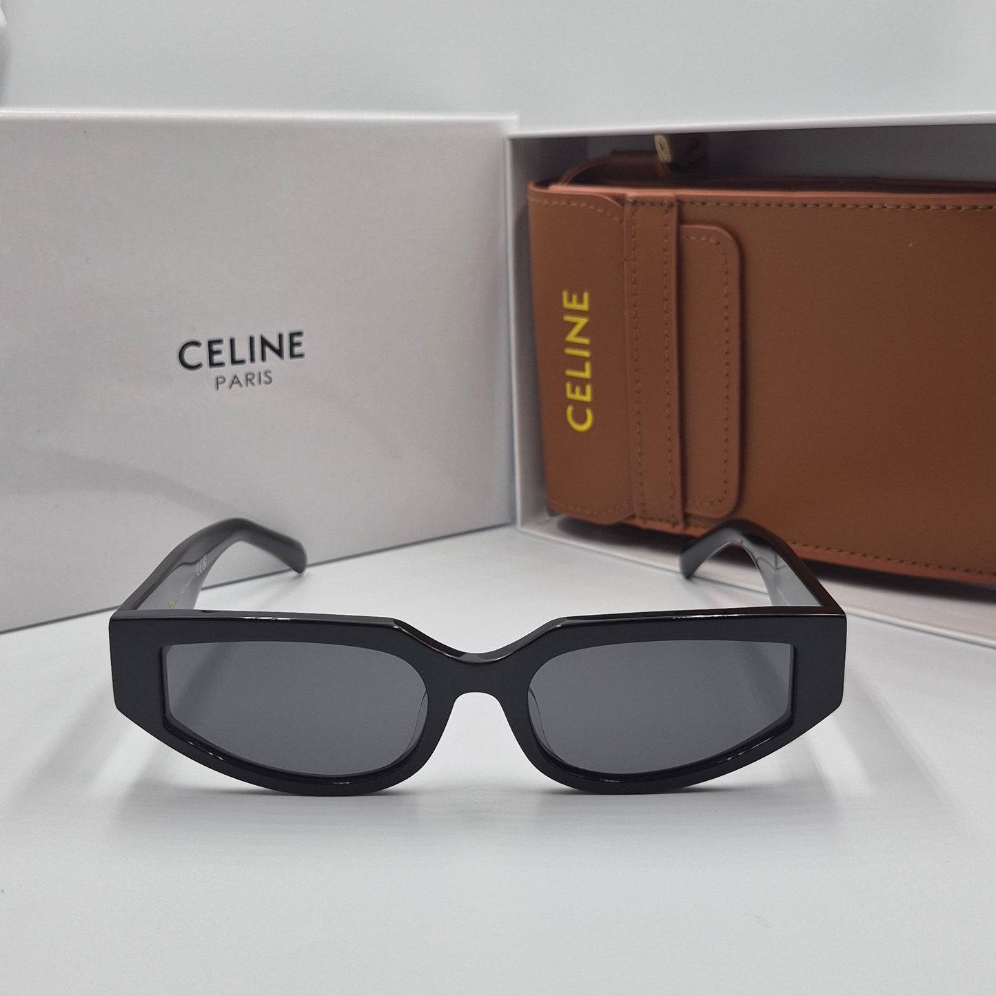 Solaires: CELINE Triomphe CL40269N argent noir