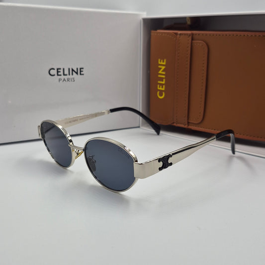 Solaires: CELINE Triomphe argent noir avec pochette à bandoulière