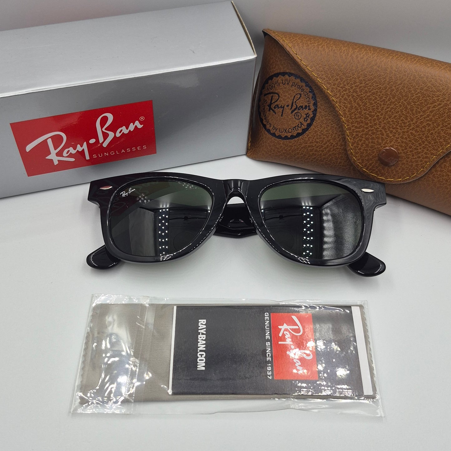 Solaires: Wayfarer Classic RB2140 noir/vert