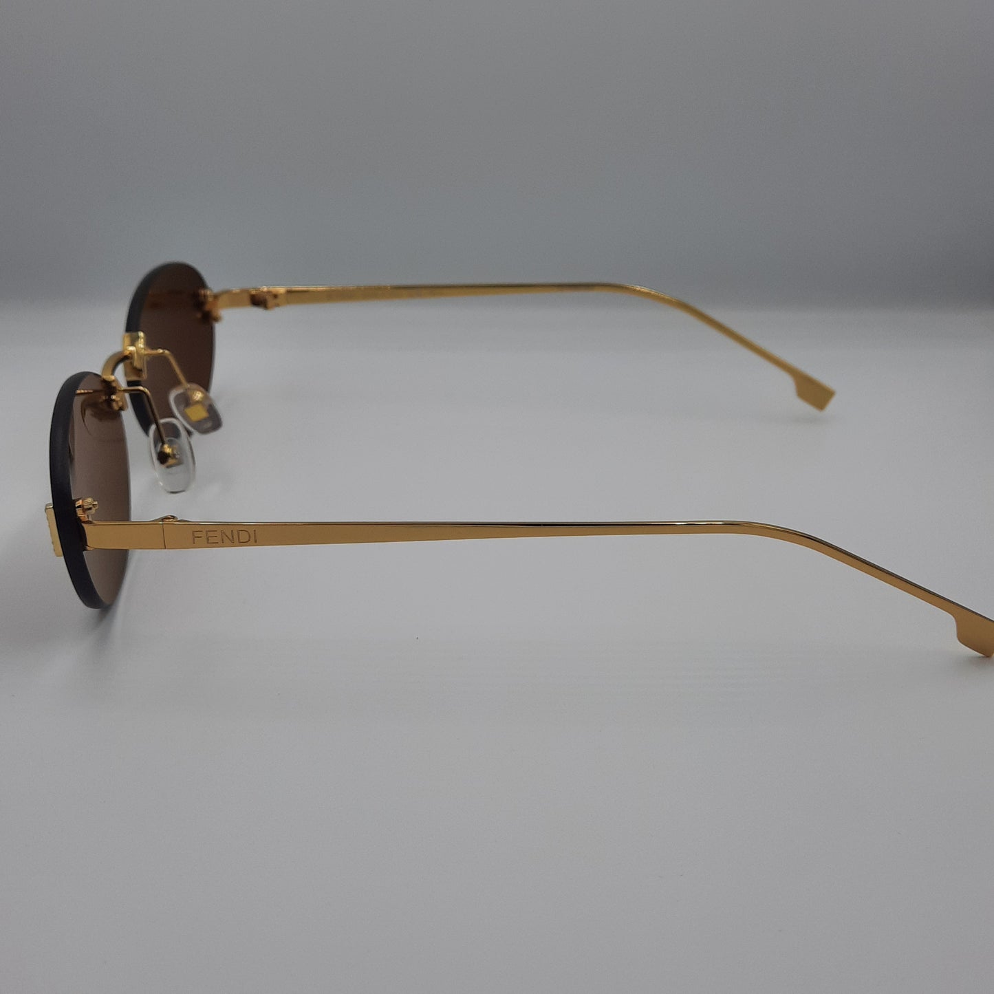 Solaires: Fendi FE4075US doré marron
