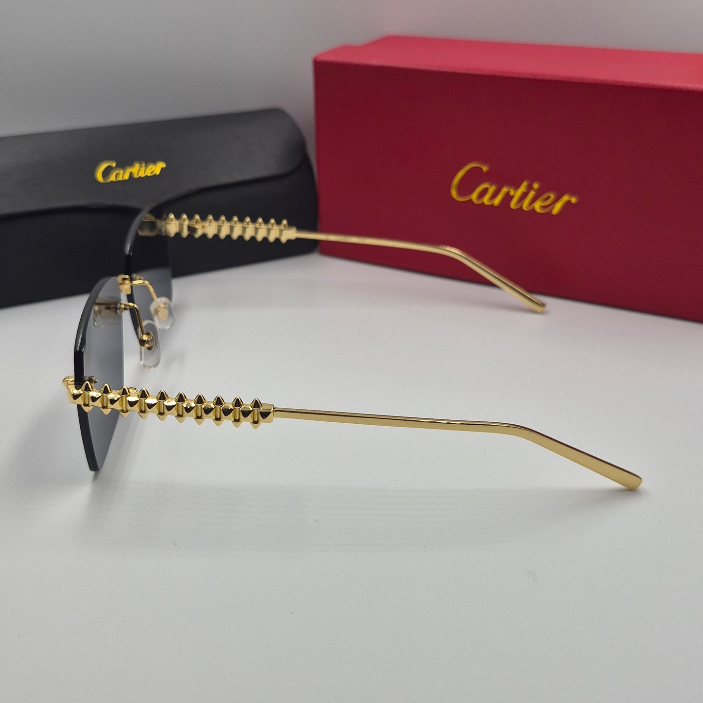 Solaires: CARTIER CLASH CT0545S doré noir