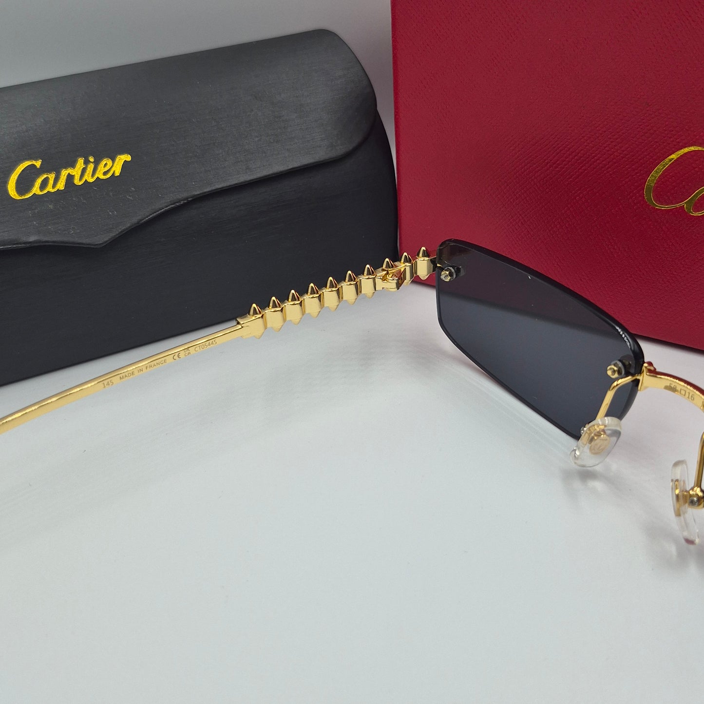 Solaires: CARTIER CLASH CT0544S doré noir
