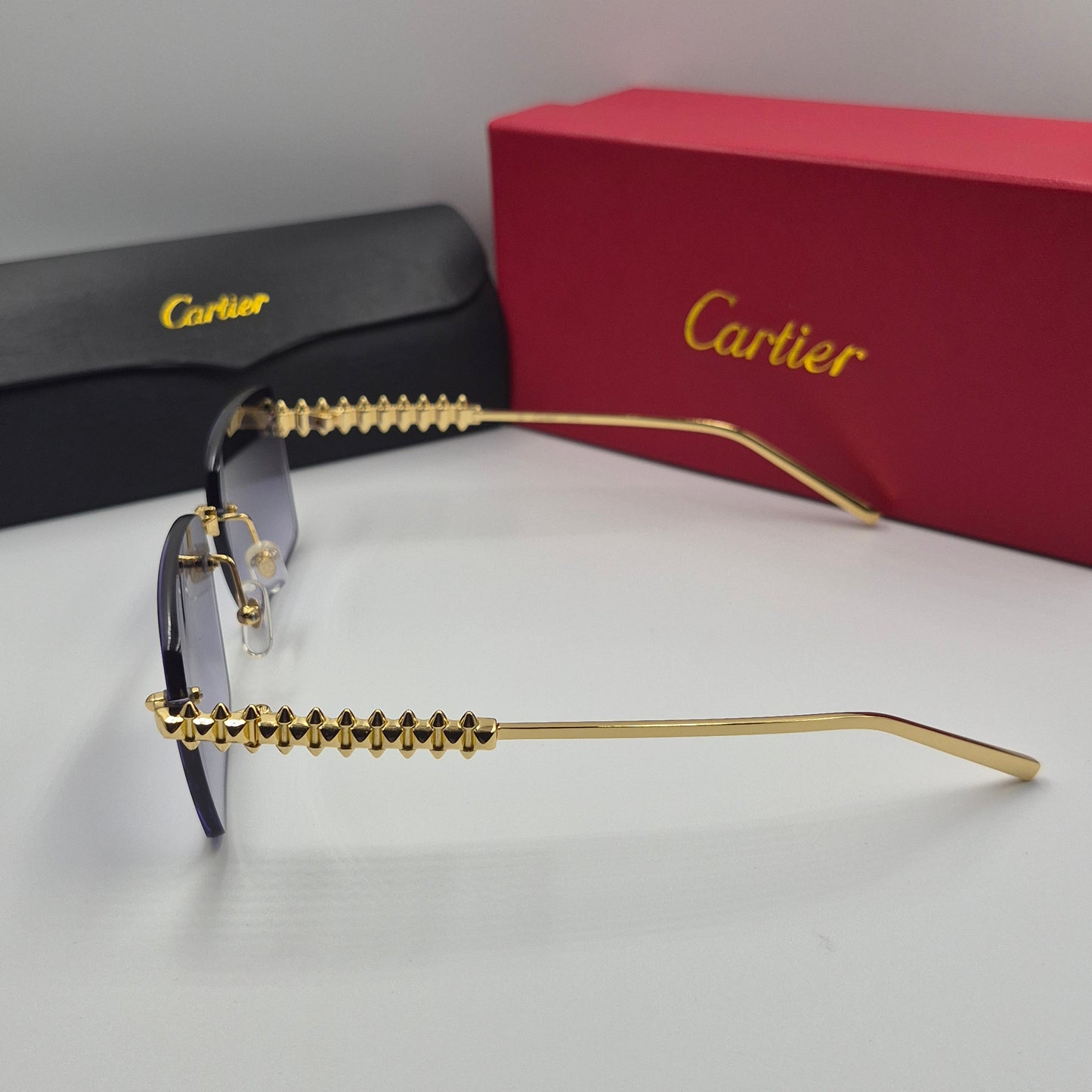 Solaires: CARTIER CLASH CT0545S doré noir neg