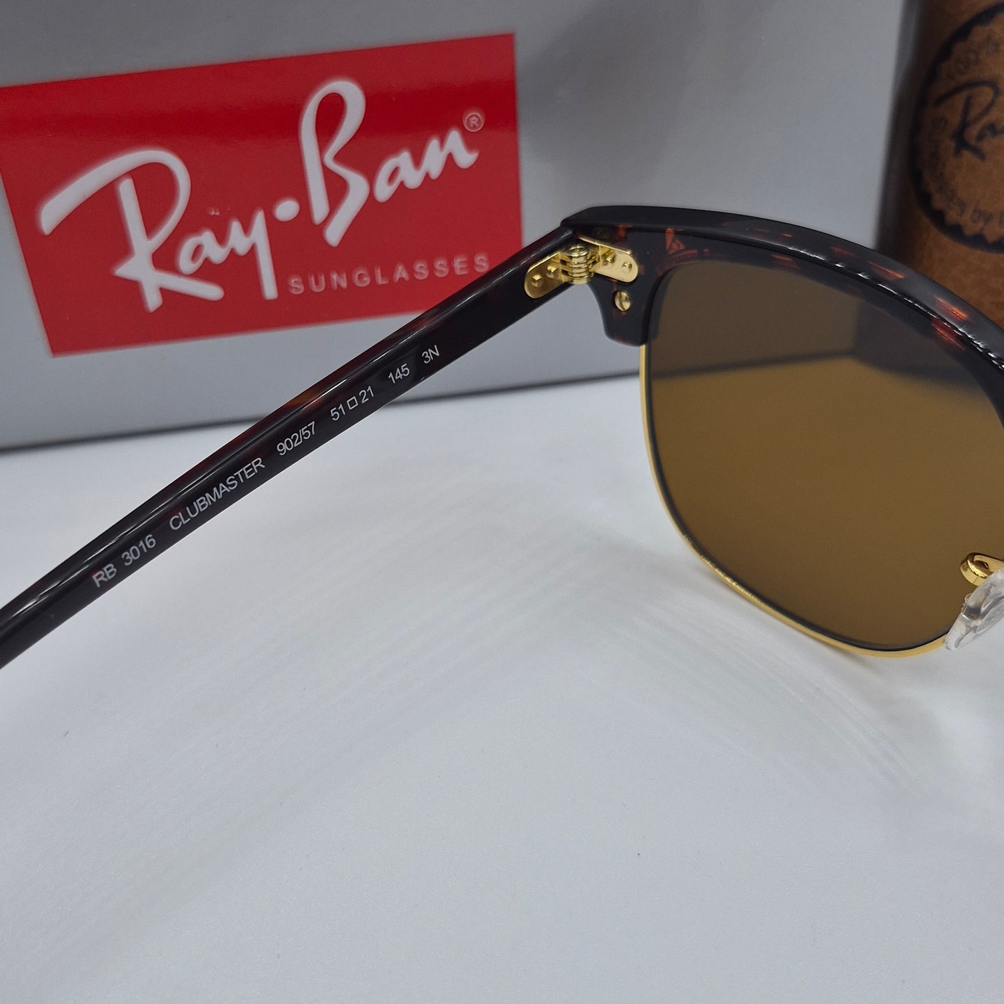 Solaires: Clubmaster RB-3016 Mr/Gold/Havane